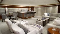 Yacht BLIND DATE 161 -  Skylounge 2